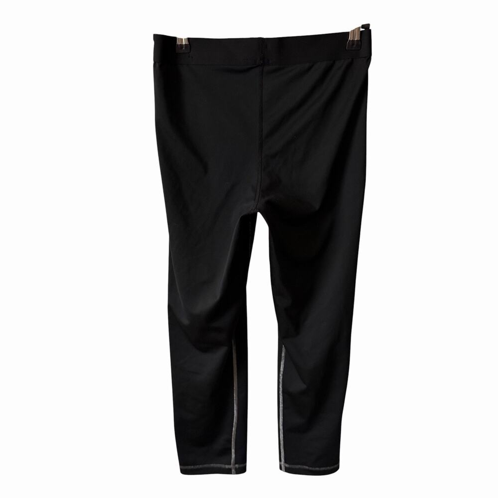 Nike Pro Womens Medium Swoosh Selfie Capri Tights Black Activewear Cropped Leg - Picture 9 of 9